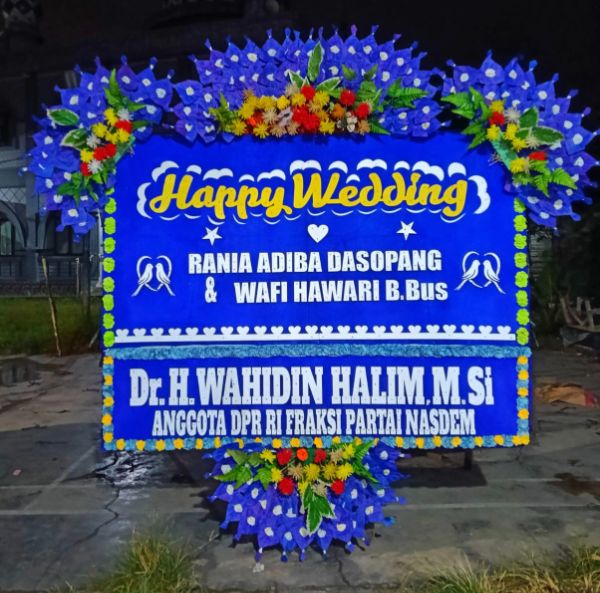 Papan bunga dukacita medan modern