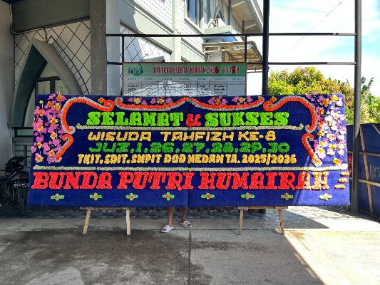 Papan bunga ucapan selamat di Medan murah