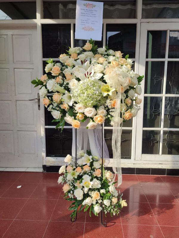 Standing flower dukacita ke rumah duka Angsapura Medan