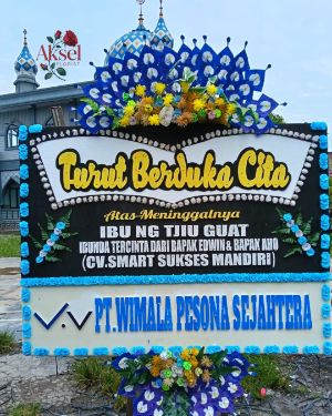 Papan bunga duka cita Medan Aksel Florist